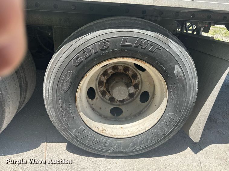 image for item YA0433 2013 Great Dane refrigerated van trailer