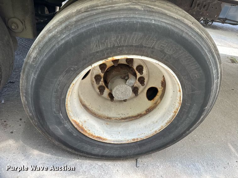 image for item YA0433 2013 Great Dane refrigerated van trailer