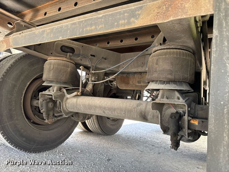 image for item YA0434 2013 Great Dane refrigerated van trailer