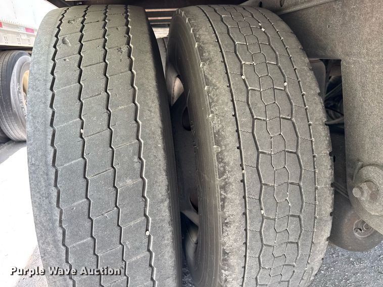 image for item YA0434 2013 Great Dane refrigerated van trailer