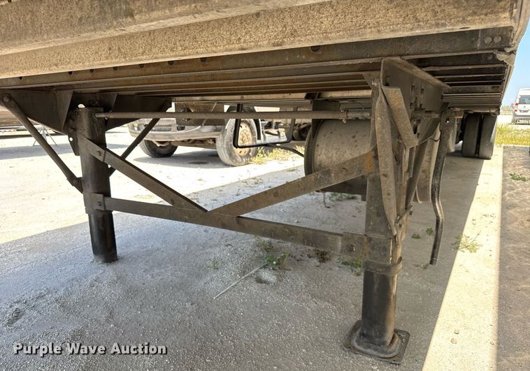 image for item YA0435 2013 Great Dane refrigerated van trailer