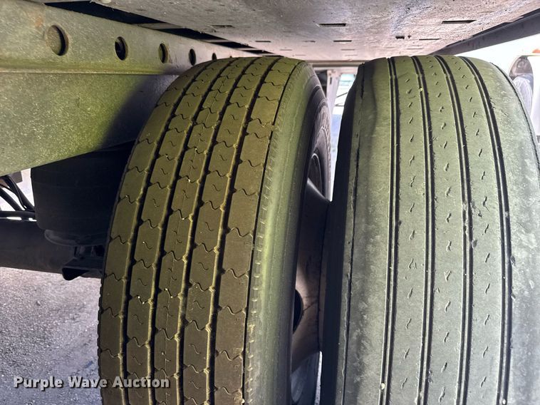 image for item YA0435 2013 Great Dane refrigerated van trailer