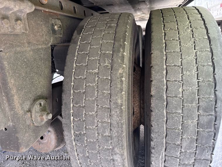 image for item YA0435 2013 Great Dane refrigerated van trailer