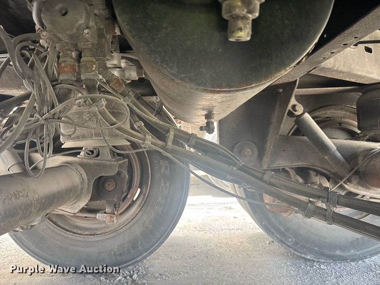 image for item YA0436 2013 Great Dane refrigerated van trailer