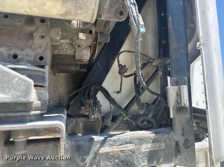 image for item YA0436 2013 Great Dane refrigerated van trailer