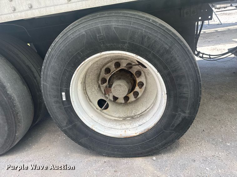 image for item YA0436 2013 Great Dane refrigerated van trailer