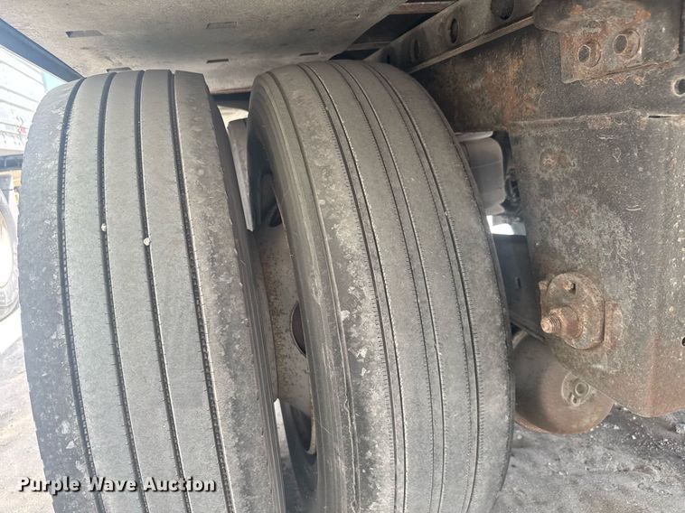 image for item YA0436 2013 Great Dane refrigerated van trailer