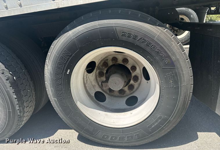 image for item YA0436 2013 Great Dane refrigerated van trailer