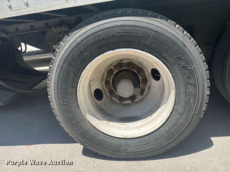 image for item YA0436 2013 Great Dane refrigerated van trailer