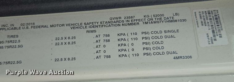 image for item YA0518 2017 Mack CXU613 semi truck