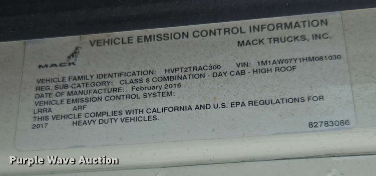 image for item YA0518 2017 Mack CXU613 semi truck