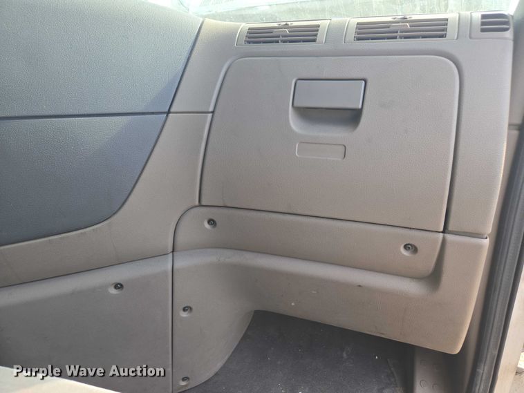 image for item YA0536 2017 Freightliner Cascadia 125 semi truck