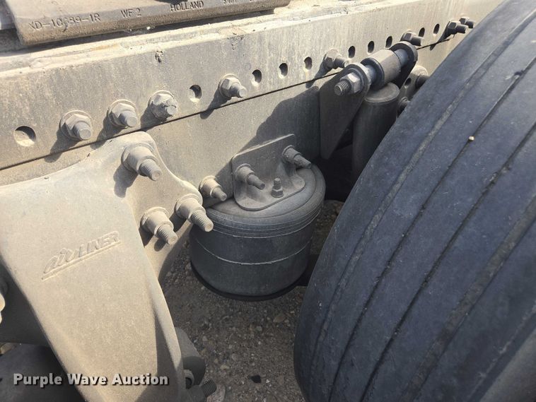 image for item YA0536 2017 Freightliner Cascadia 125 semi truck