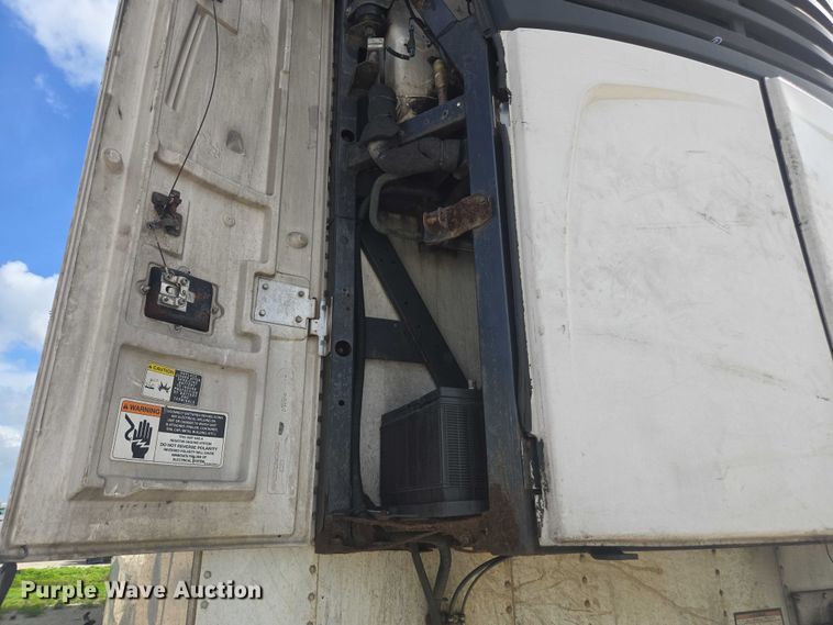 image for item YA0548 2013 Great Dane refrigerated van trailer