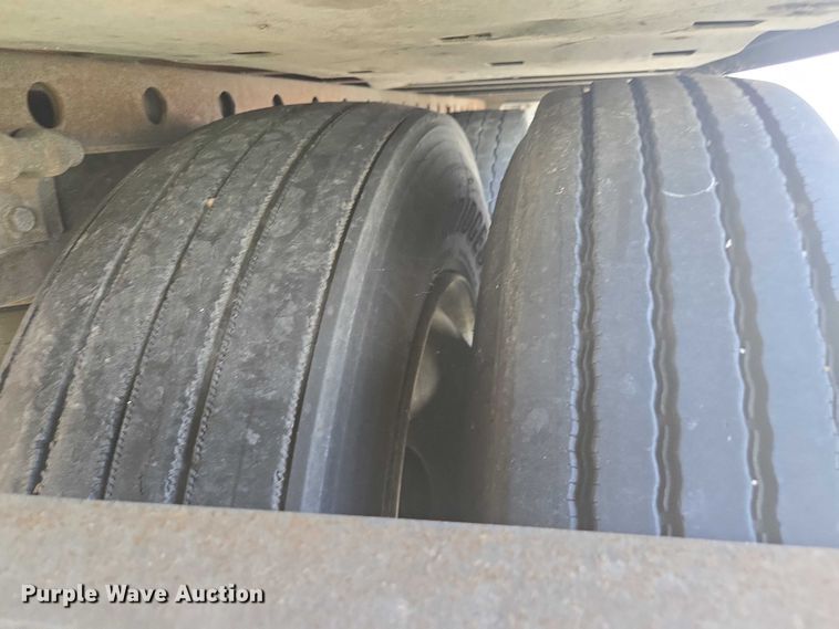 image for item YA0548 2013 Great Dane refrigerated van trailer