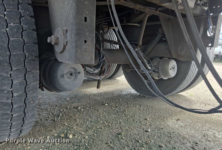 image for item YA0548 2013 Great Dane refrigerated van trailer