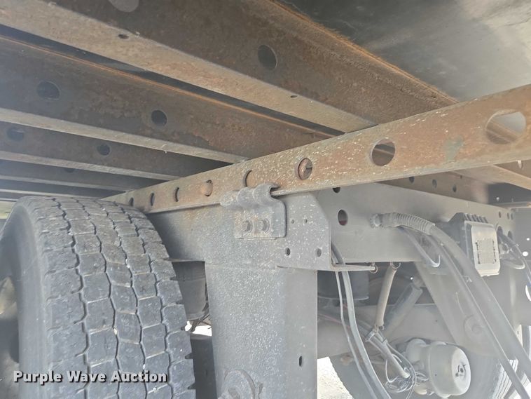 image for item YA0548 2013 Great Dane refrigerated van trailer