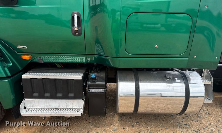 image for item YA0560 2020 International LT625 semi truck