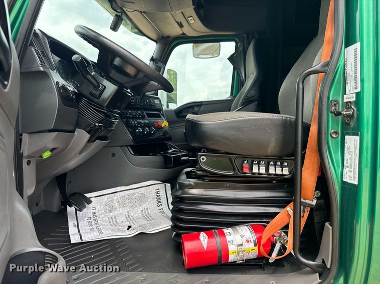 image for item YA0560 2020 International LT625 semi truck