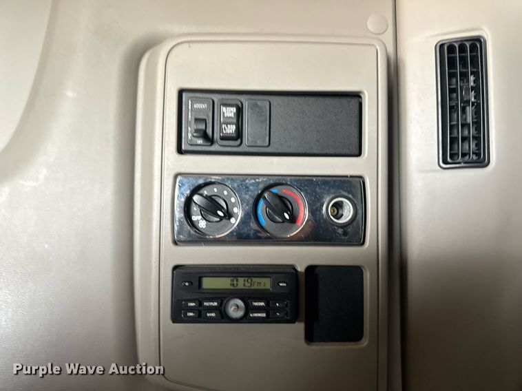 image for item YA0560 2020 International LT625 semi truck