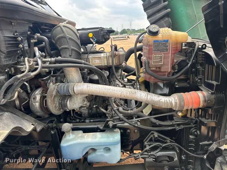 image for item YA0560 2020 International LT625 semi truck