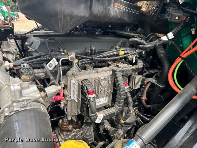 image for item YA0560 2020 International LT625 semi truck