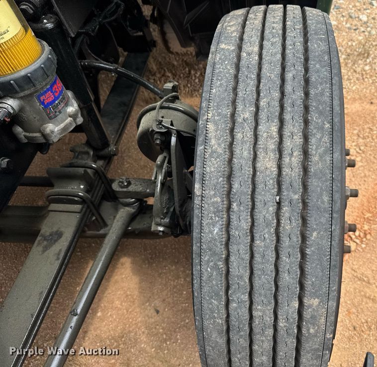 image for item YA0560 2020 International LT625 semi truck