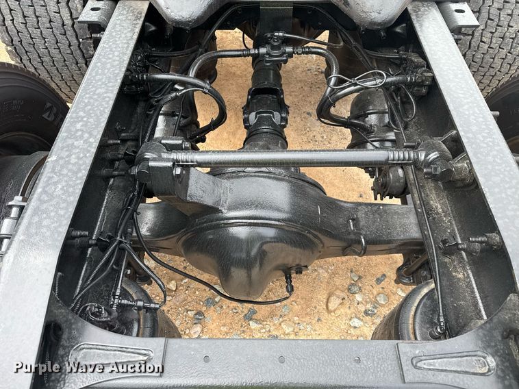 image for item YA0563 2020 International LT625 semi truck