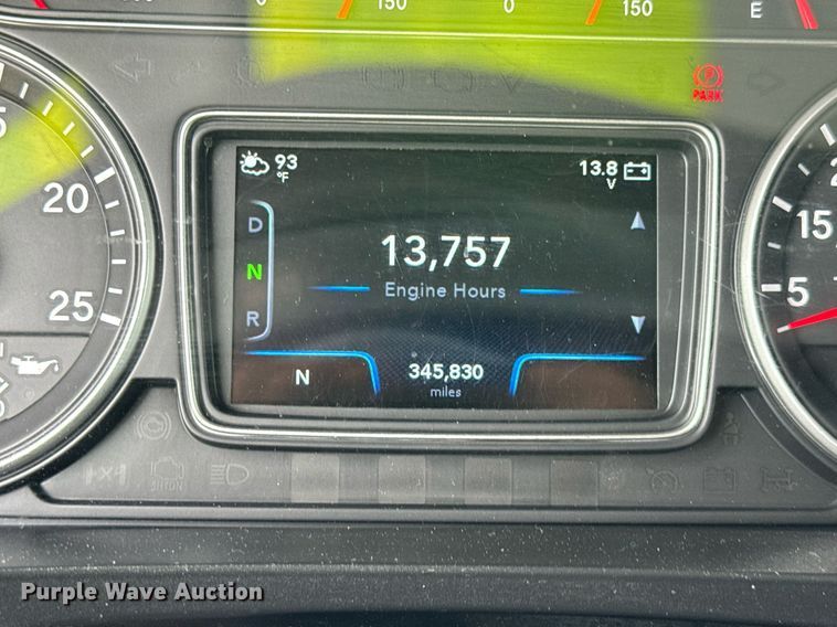 image for item YA0563 2020 International LT625 semi truck