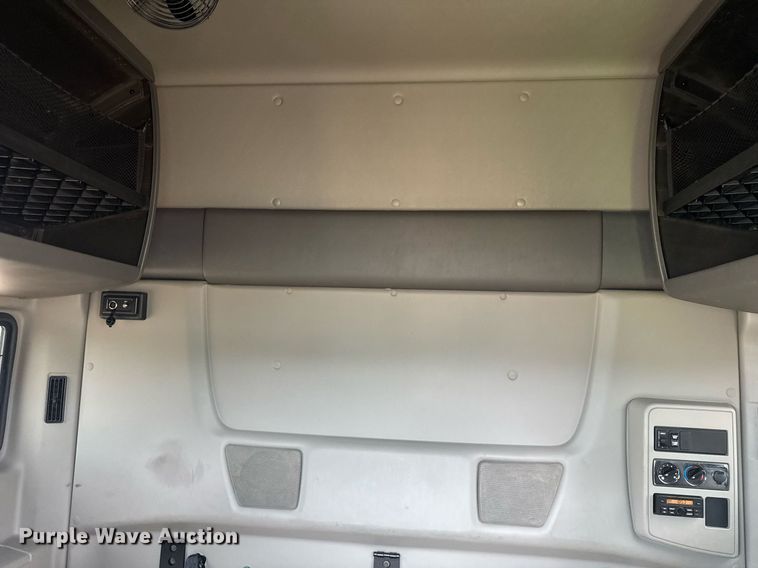 image for item YA0563 2020 International LT625 semi truck