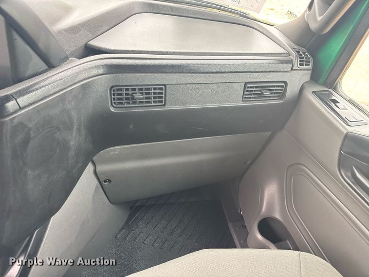 image for item YA0563 2020 International LT625 semi truck