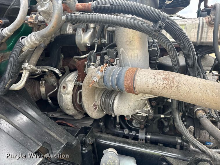 image for item YA0563 2020 International LT625 semi truck