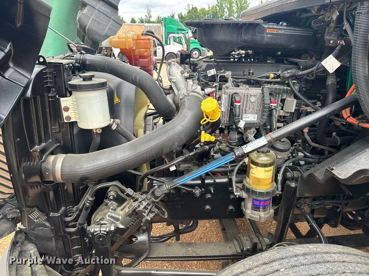 image for item YA0563 2020 International LT625 semi truck