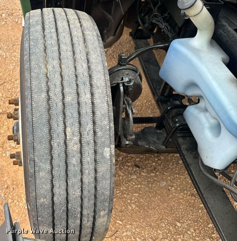 image for item YA0563 2020 International LT625 semi truck