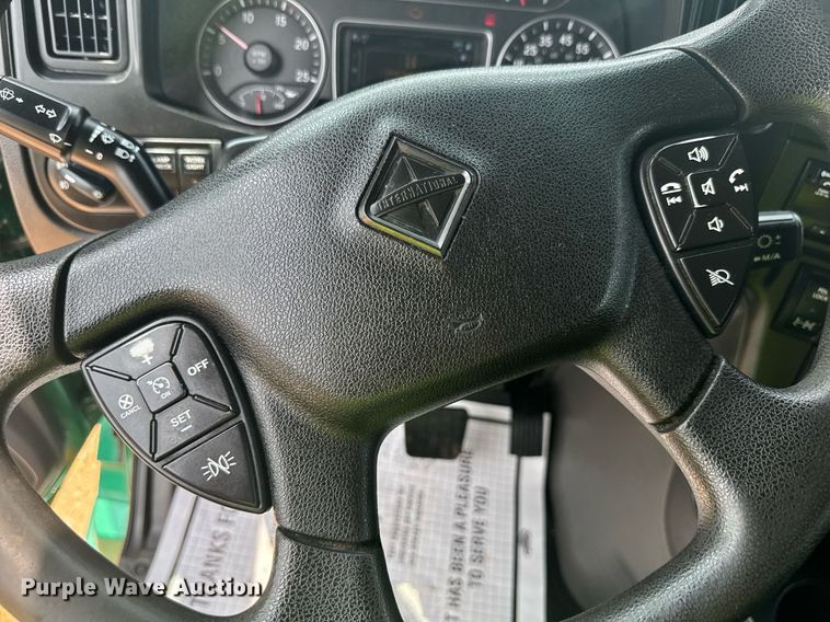 image for item YA0564 2020 International LT625 semi truck