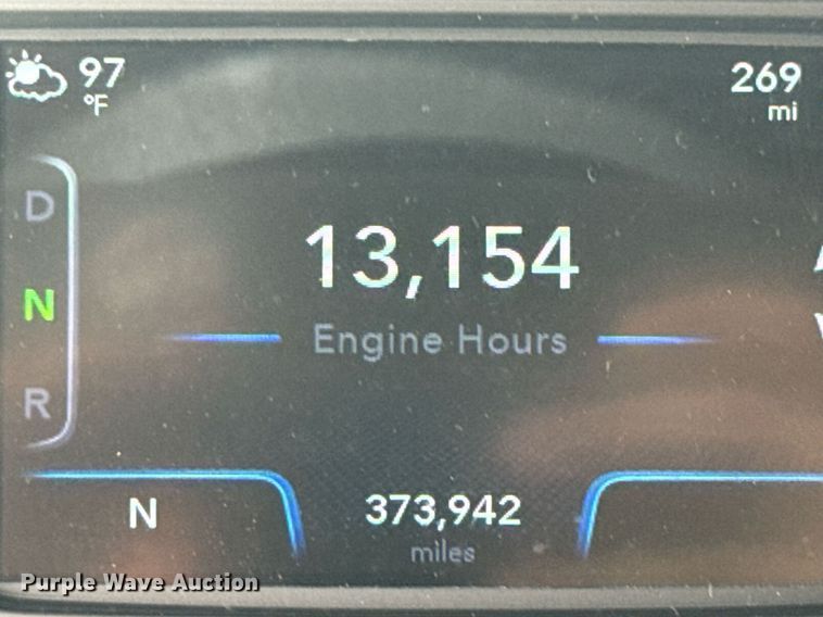 image for item YA0564 2020 International LT625 semi truck