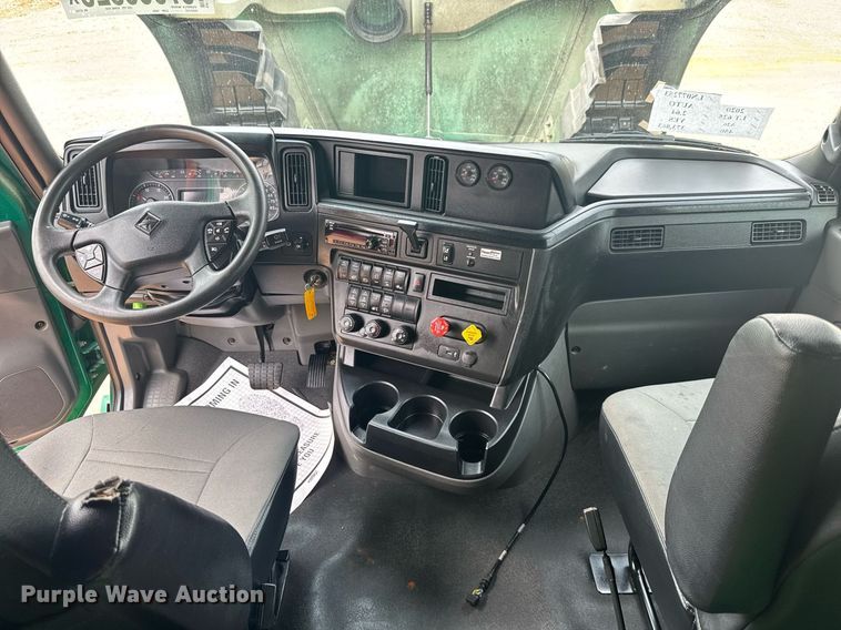 image for item YA0564 2020 International LT625 semi truck