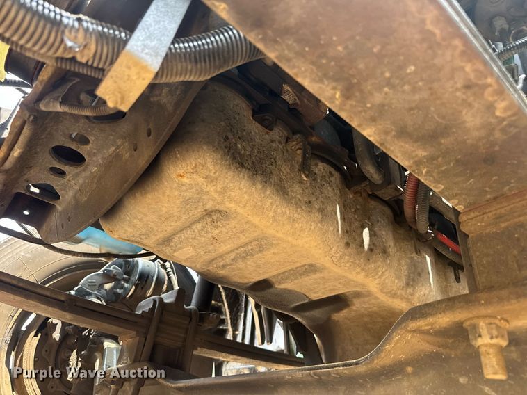 image for item YA0564 2020 International LT625 semi truck