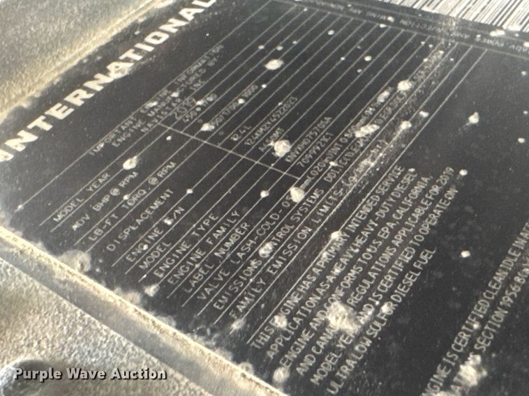 image for item YA0564 2020 International LT625 semi truck