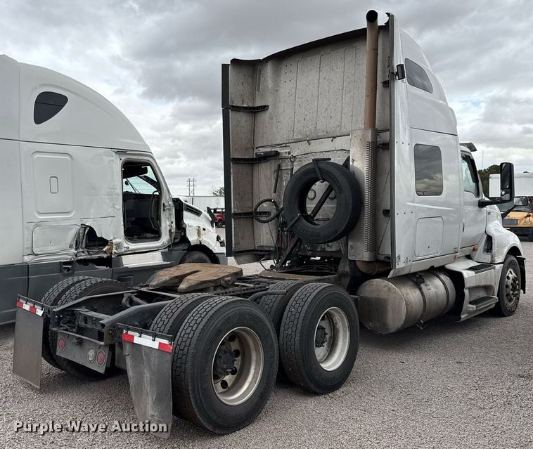 image for item YA0577 2018 International LT625 semi truck