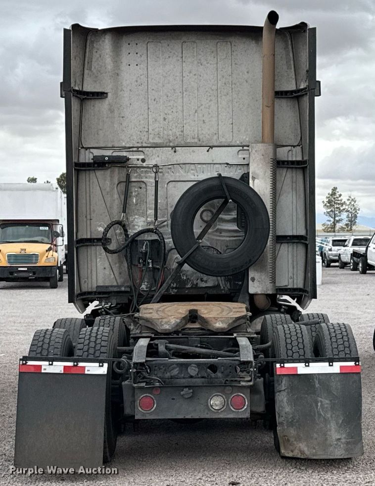 image for item YA0577 2018 International LT625 semi truck