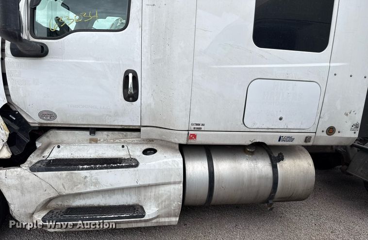 image for item YA0577 2018 International LT625 semi truck