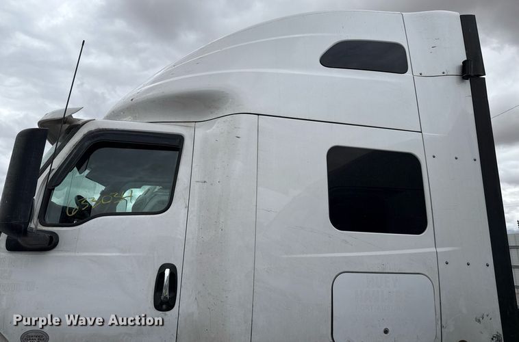 image for item YA0577 2018 International LT625 semi truck