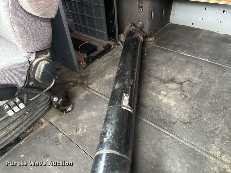 image for item YA0577 2018 International LT625 semi truck