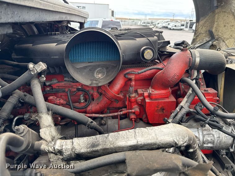 image for item YA0577 2018 International LT625 semi truck