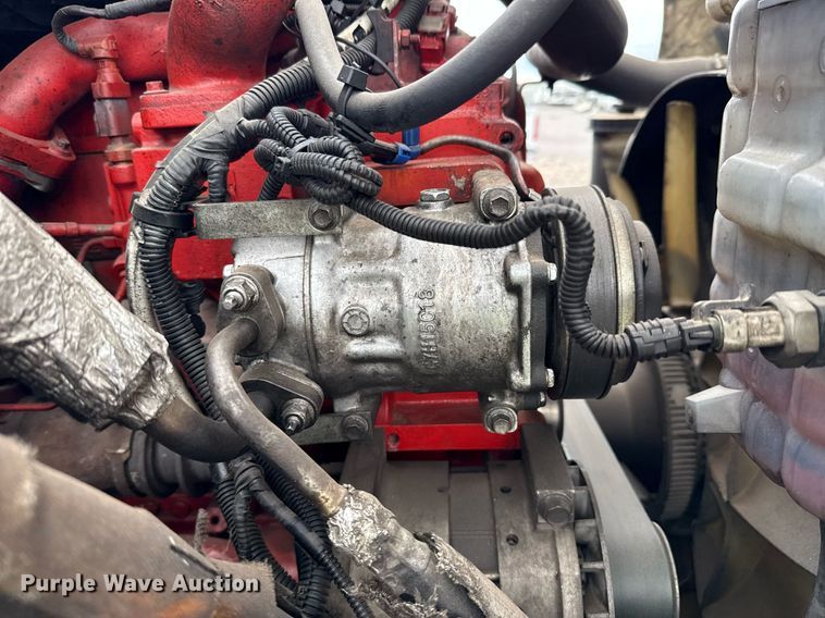 image for item YA0577 2018 International LT625 semi truck