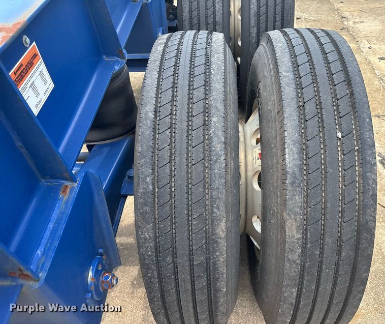 image for item YA0596 2023 RO-ME MX-GN-40 container chassis trailer