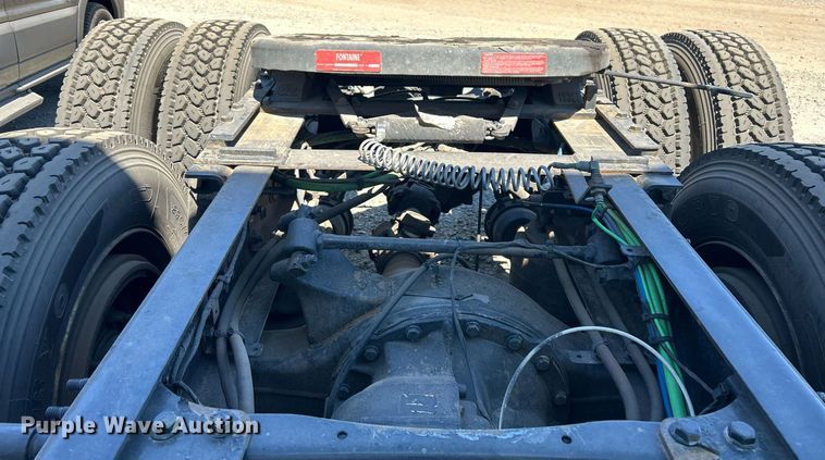 image for item YA0643 2021 Freightliner Cascadia semi truck