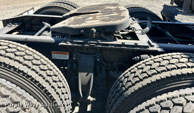 image for item YA0643 2021 Freightliner Cascadia semi truck