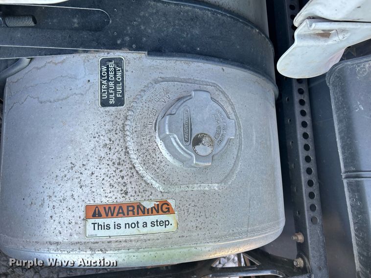 image for item YA0643 2021 Freightliner Cascadia semi truck